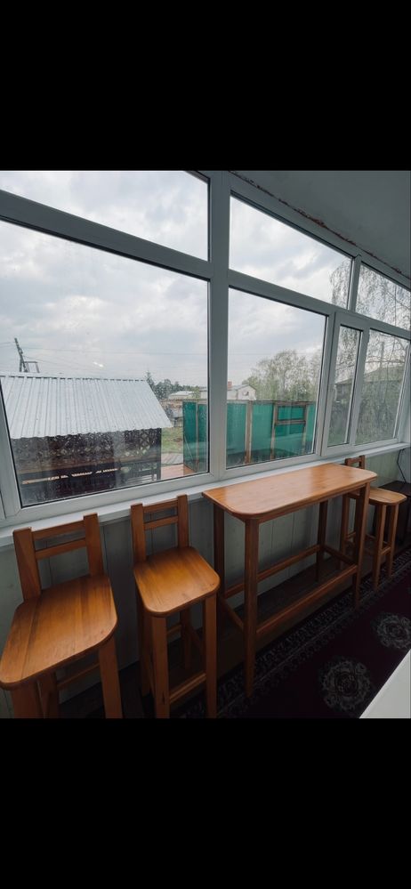 Продам стол со стульями