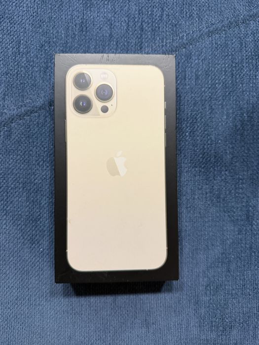 Продавам iPhone 13 Pro Max 256GB – Много добро състояние