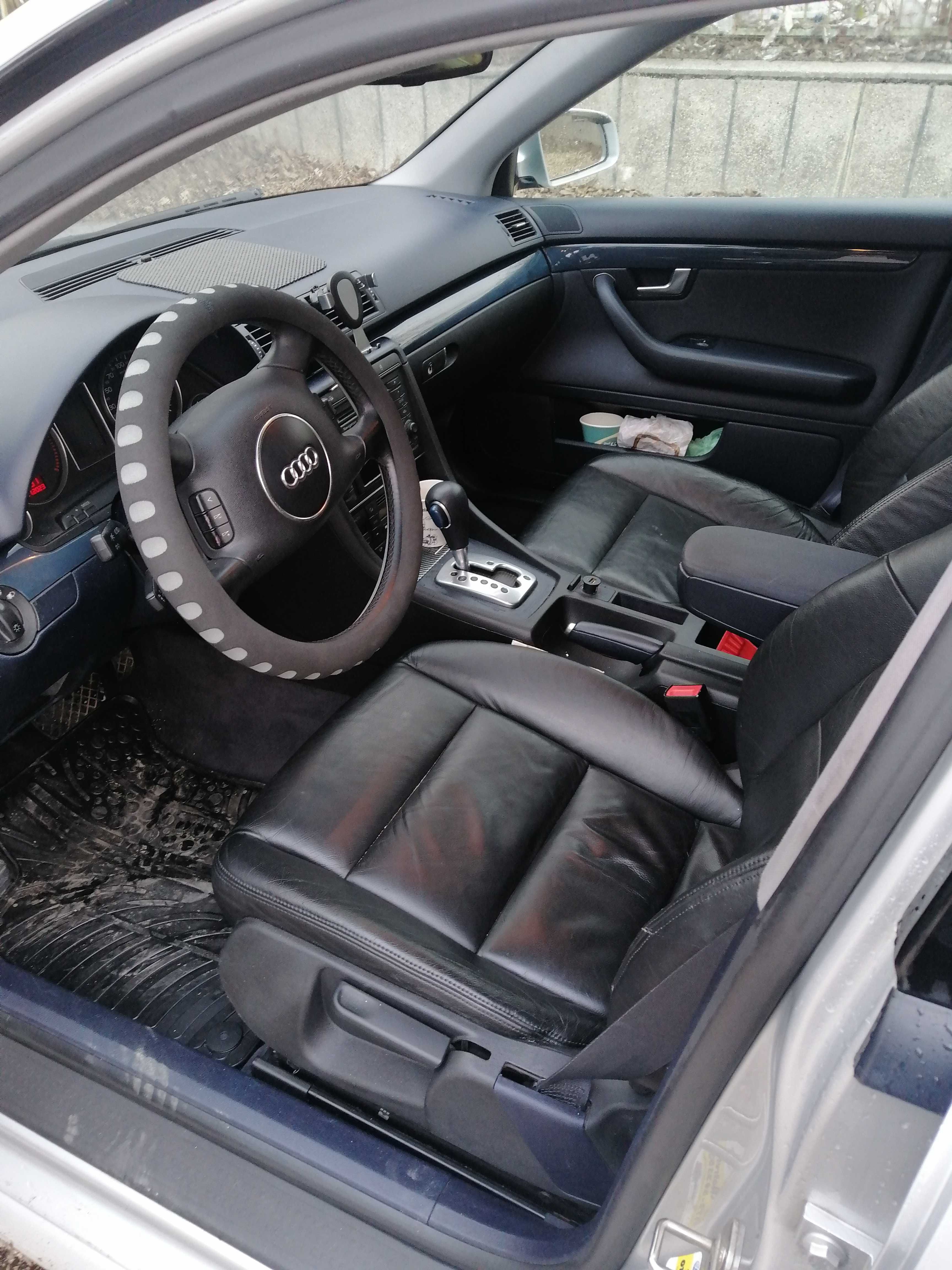 Audi A4  - B6 2.5 tdi 155kc V6 - avtomatik - kojen salon !