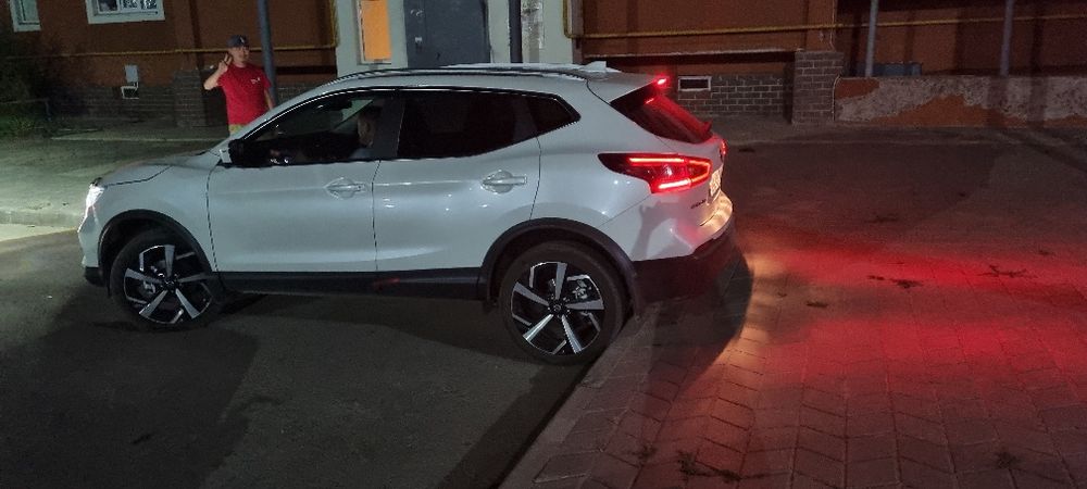 Продам Колесо в комплекте 225/45/19 титановый диско оригинал с салона.