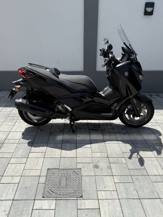 Yamaha Xmax 300cc de inchiriat