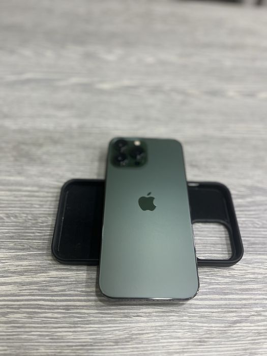 Продается айфон 13 про мах