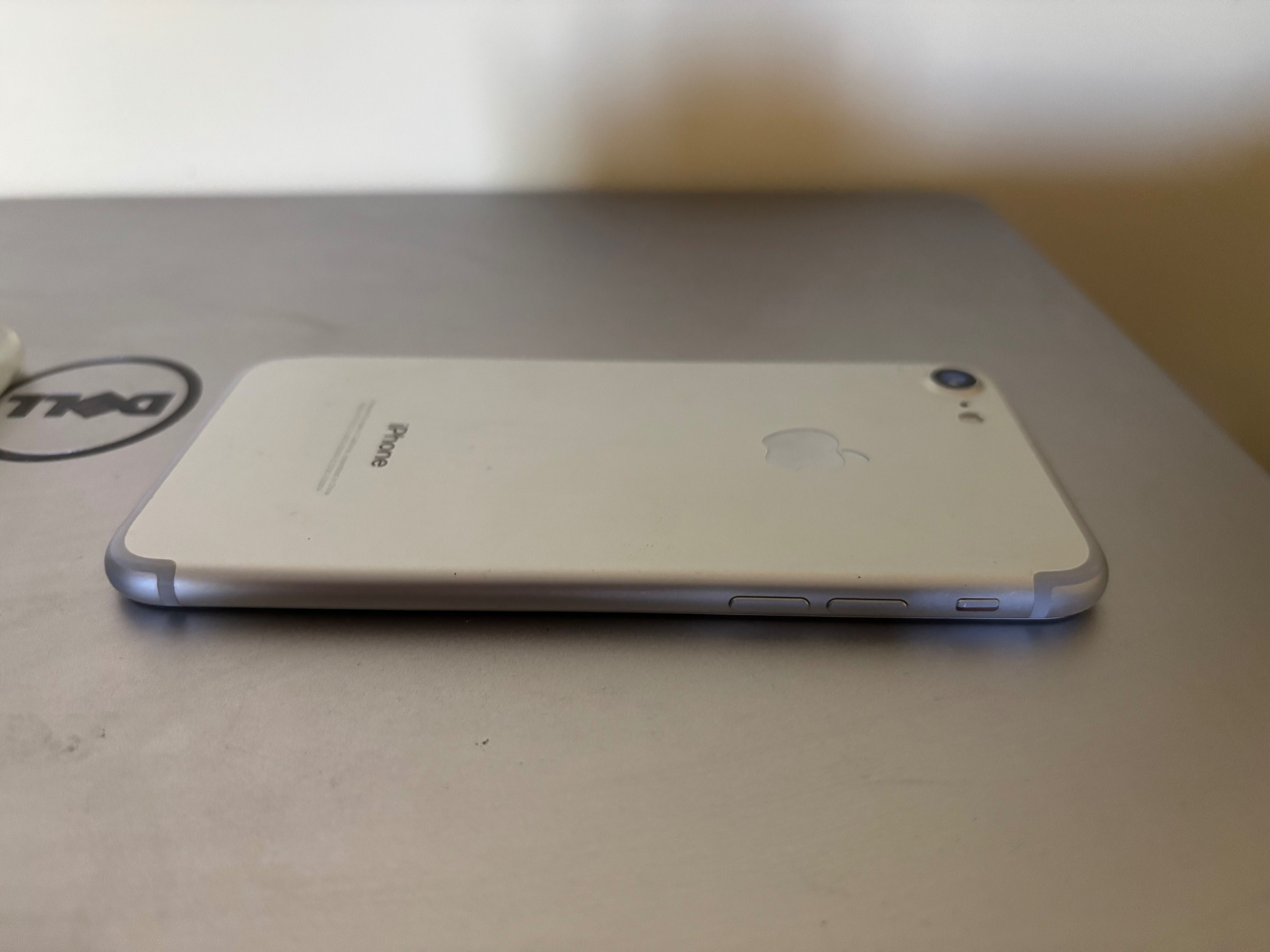 iPhone 7 32gb memory