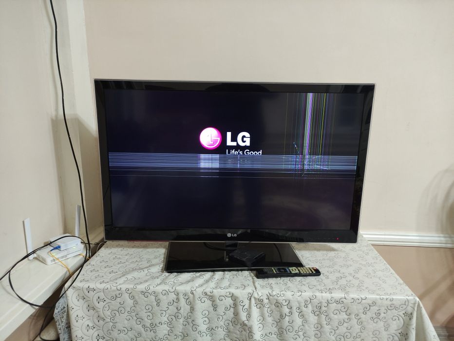 Телевизор на запчасти