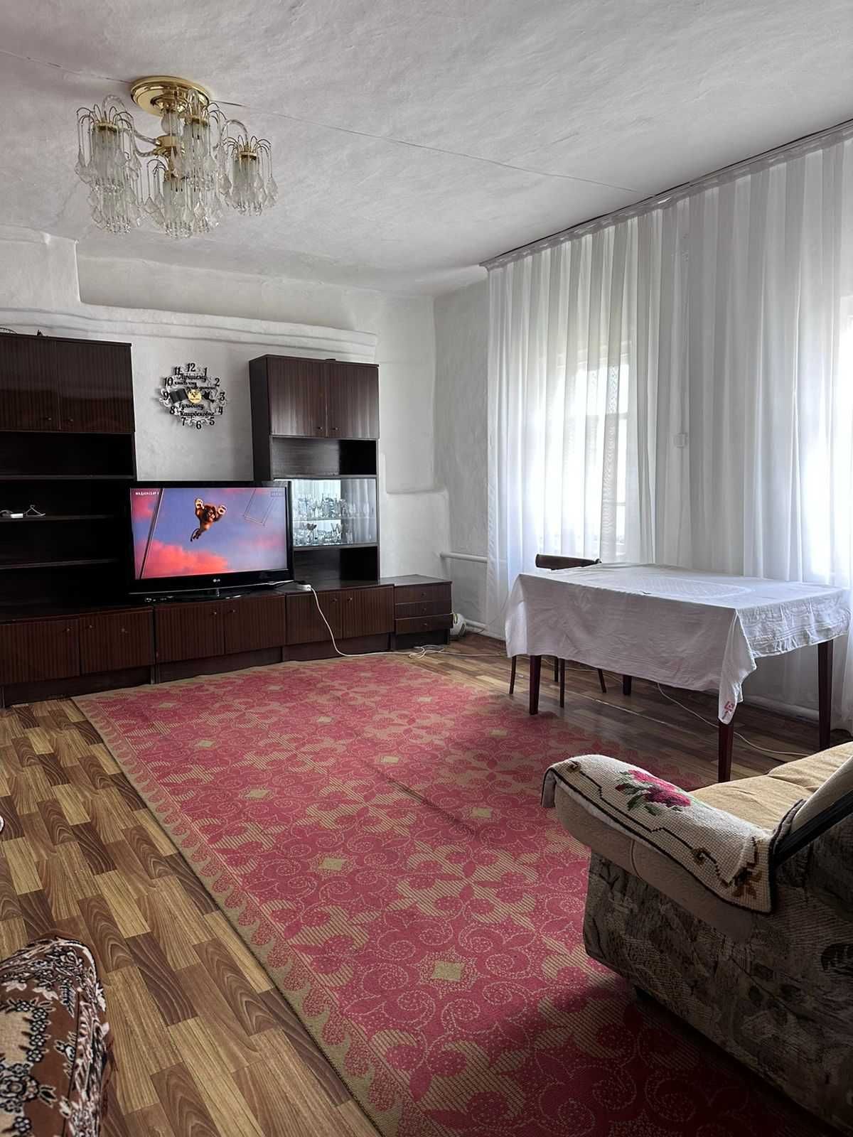 Обменяю большой дом в поселке Ленинском на квартиру в Павлодаре.
