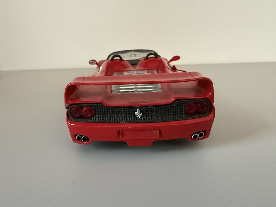 Метална колекционерска количка Ferrari F50 1/24