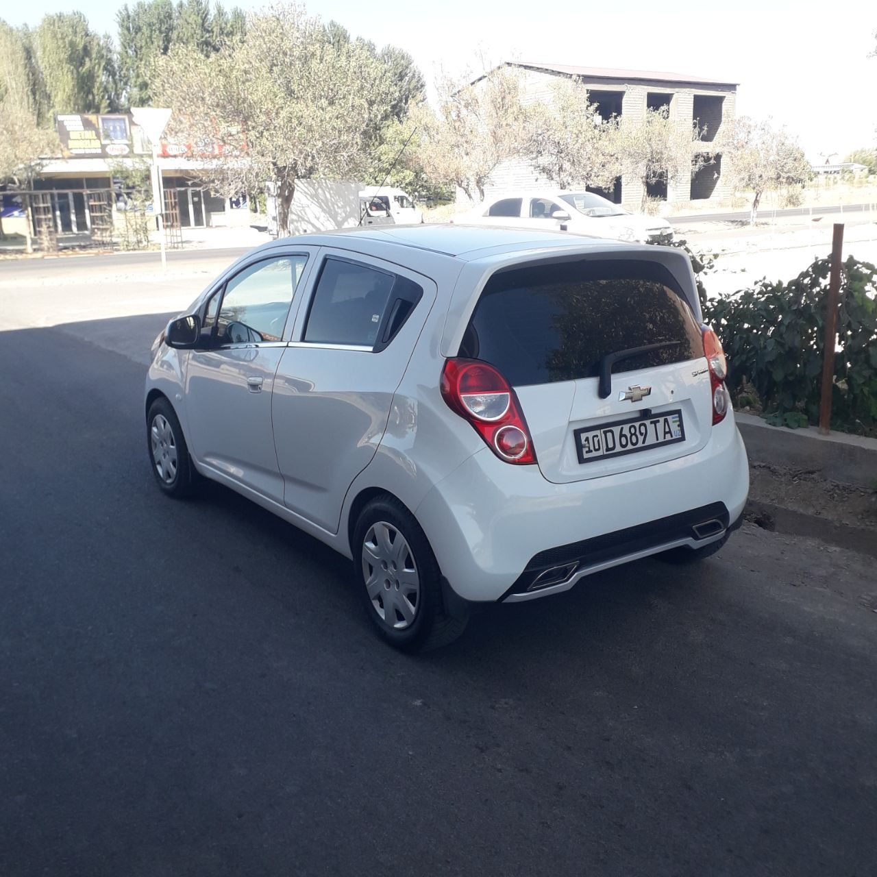 Chevrolet Spark Год 2020 Пробег 110 000 правый дверь Питно  есть
