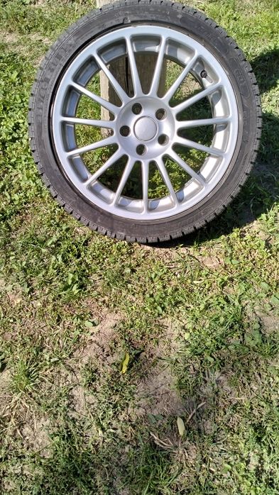 Jante aliaj sânt pentru Volkswagen Passat, Skoda  pe 18.