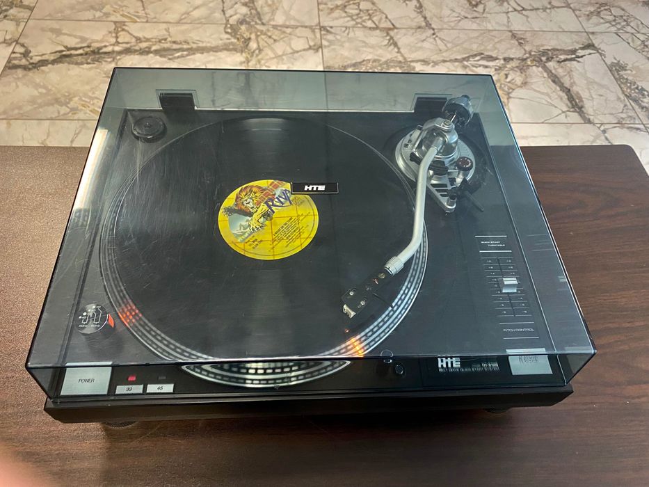 Качествен грамофон с доза Stanton