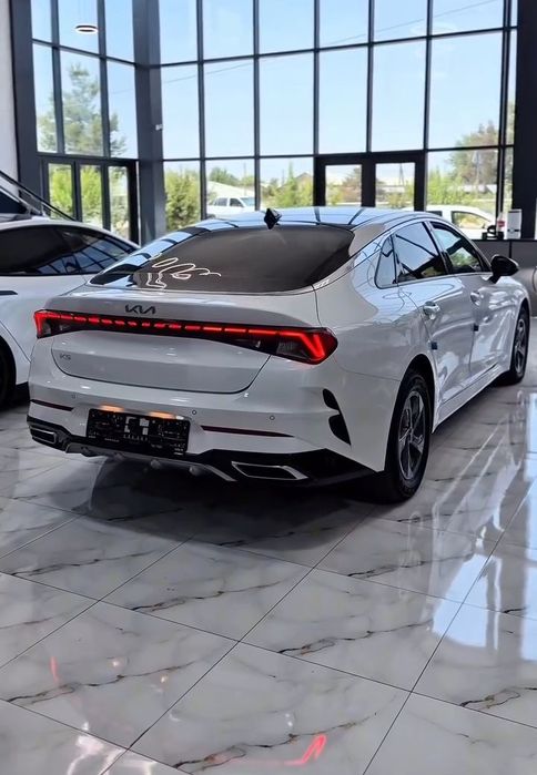 Kia K5 2023 пробег 18000