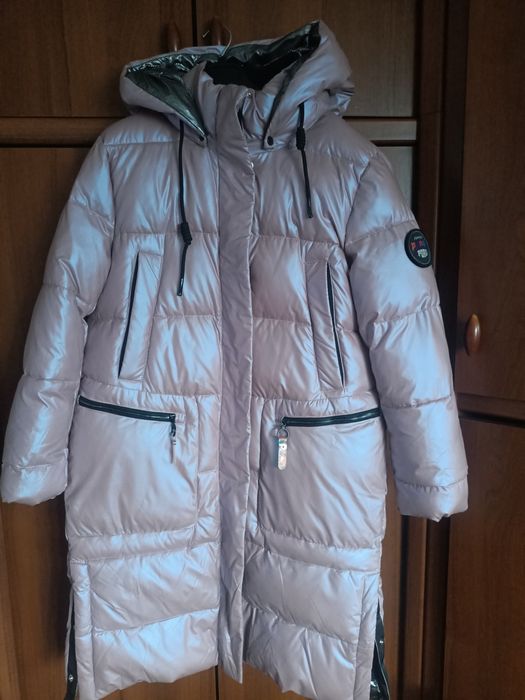 Зимний пуховик на девочку