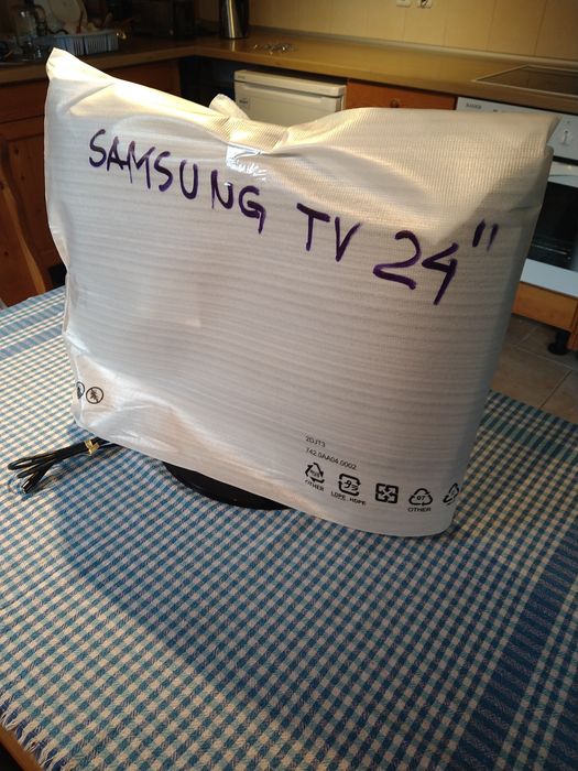 Телевизор Samsung LT24B350EW