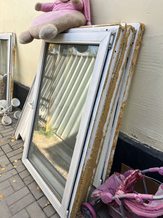 Окна пластиковые б/у