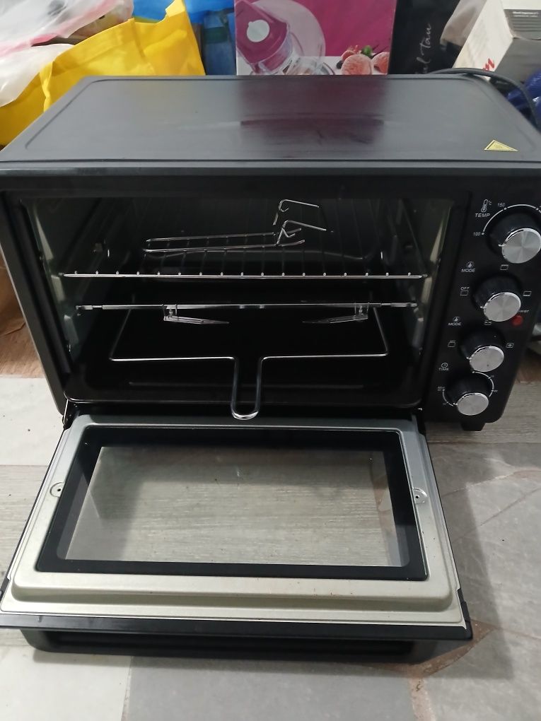 Cuptor electric nou