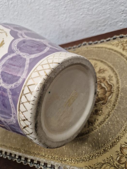 Белгийска порцеланова ваза-урна