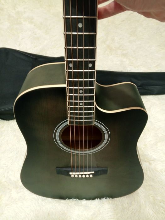 Гитара акустическая