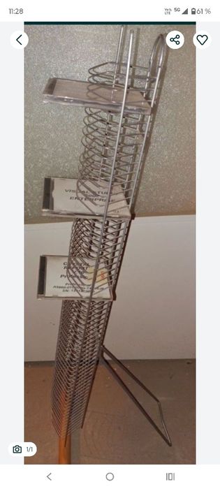 Suport aluminiu si lemn pentru CD