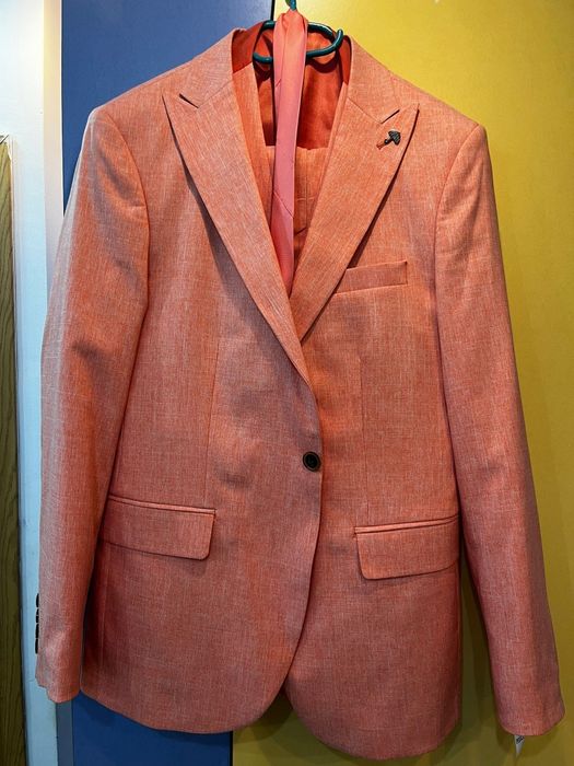 Vând costum philip guston