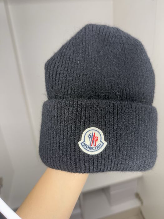 Продам Шапки от монклер топ