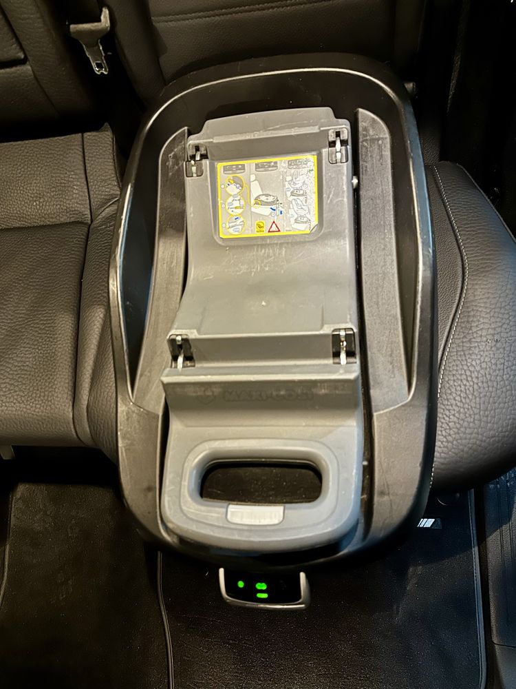 MAXI COSI scaun auto mica + baza isofix