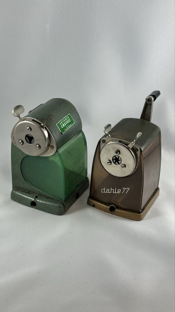 Ascutitoare vechi cu manivela Faber Castel vintage de colectie
