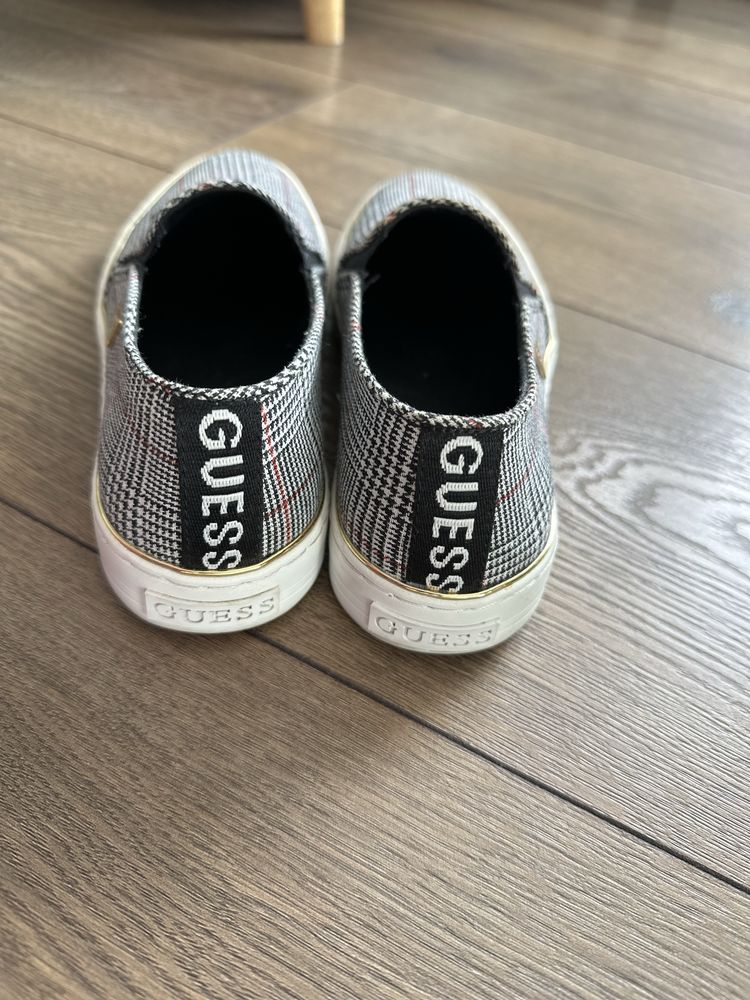 Дамски обувки Guess 37 номер