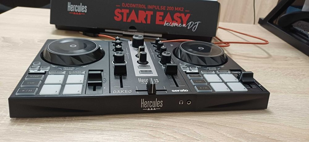 Consola Hercules DJ Control Inpulse 200 MK2