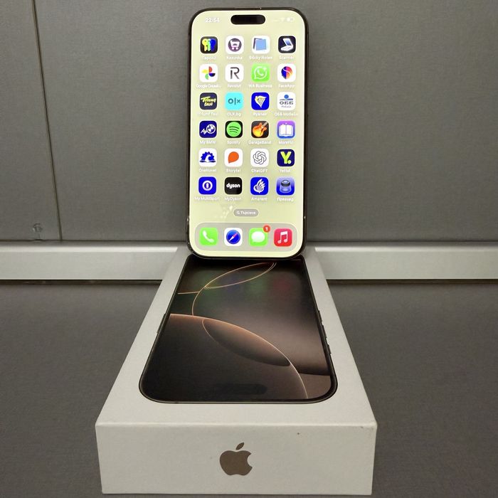 iphone 16 pro на 4-ри месеца като нов 100% батерия