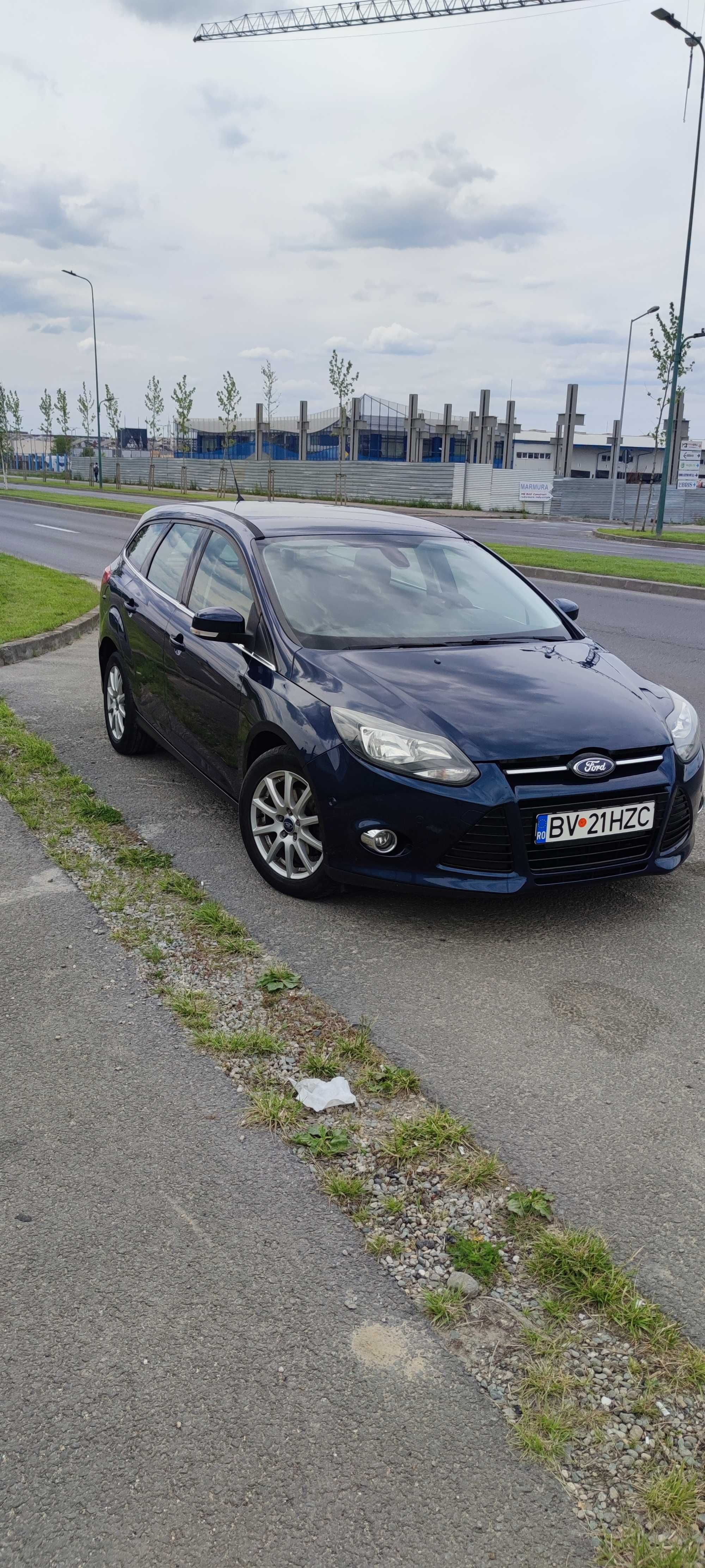 vand auto ford focus