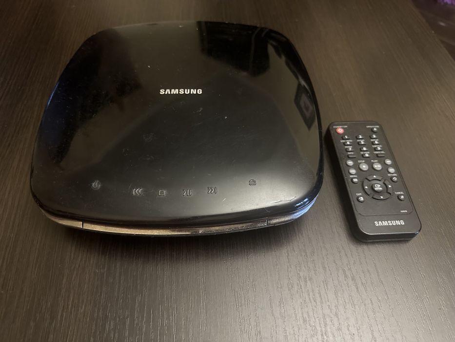 Samsung DVD плеер