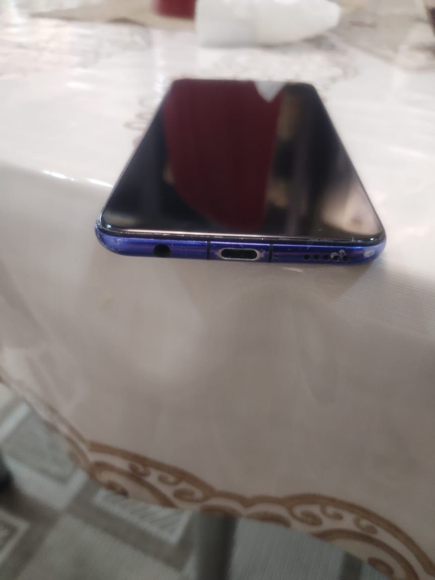 Продам HUAWEI nova 3