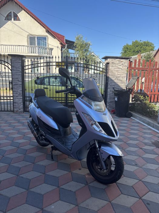 Scuter Kymco Dink 200i