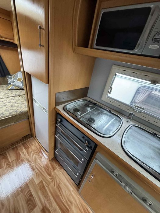 Rulota Elddis pat fix frantuzesc motor mover cort