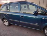 Opel Zafira B, usa usi portiere, geam geamuri coltare.