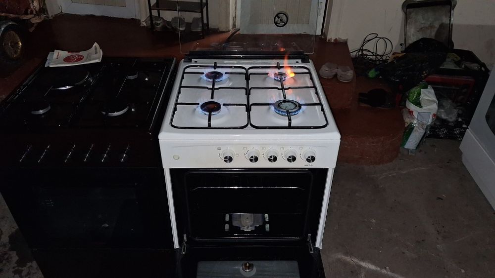 Срочно продаётся газ плита Бел