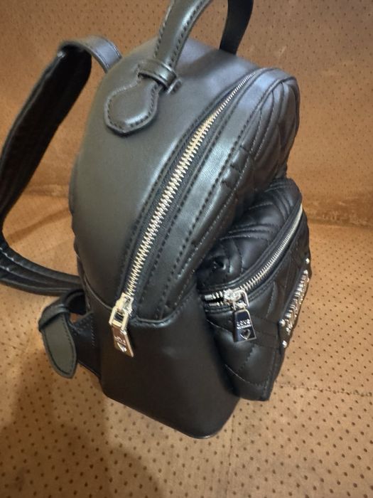 дамса раница,която е чисто нова!