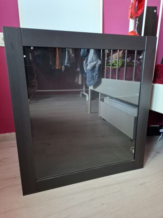 Vând Corp Suspendat Ikea Besta 60×42x64 cm!

Stare
