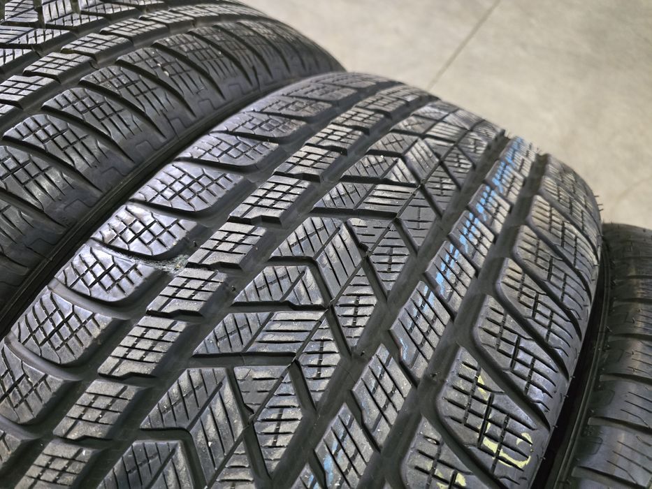 275/40/22 PIRELLI 4бр