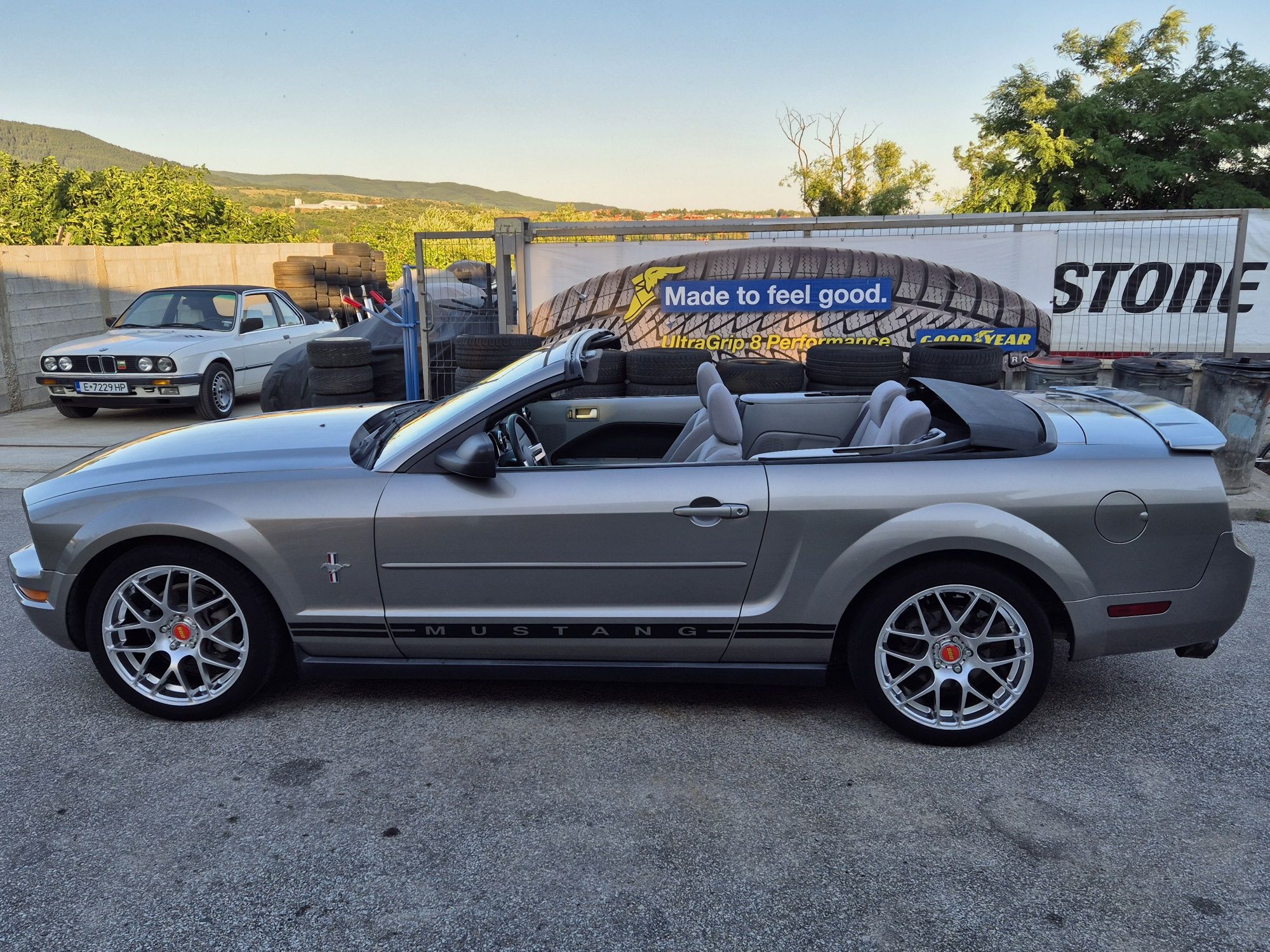 Ford Mustang V6 4000i / бартер /