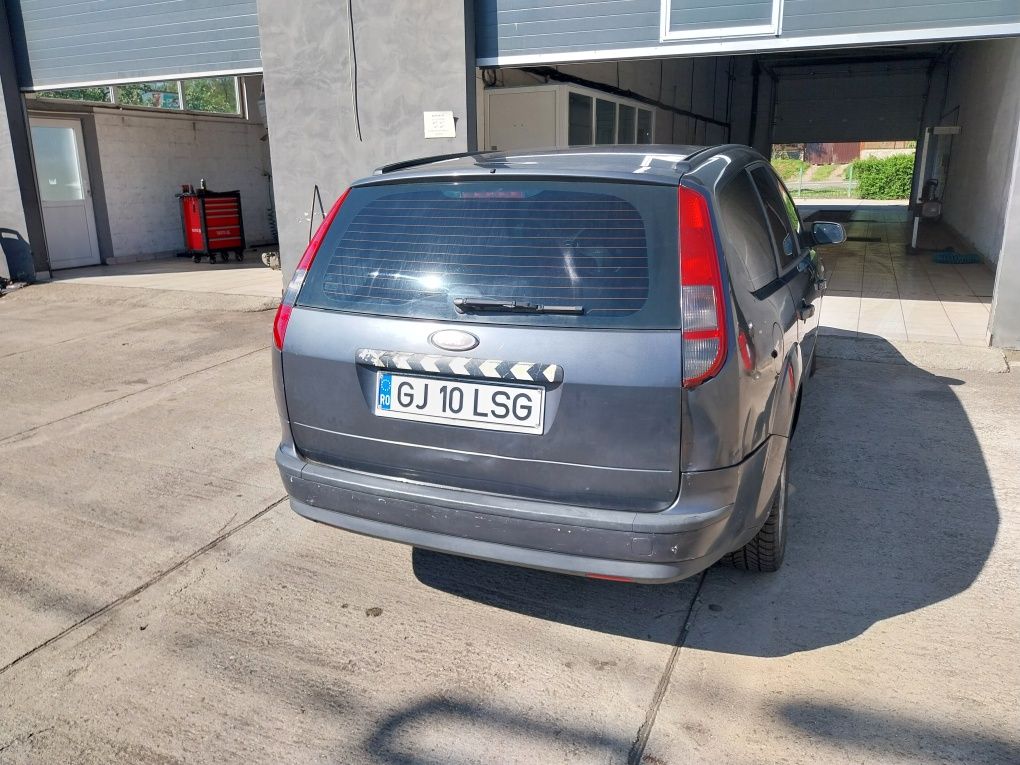 Vand ford focus 1.6 benzina 115cp