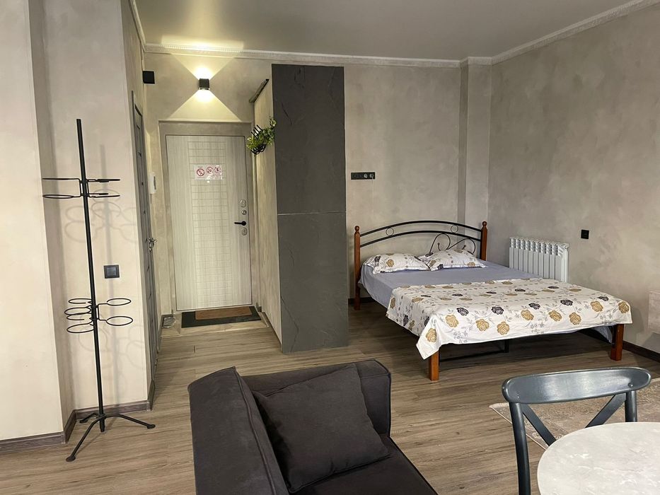 18ый микрорайон 1комн. Посуточно