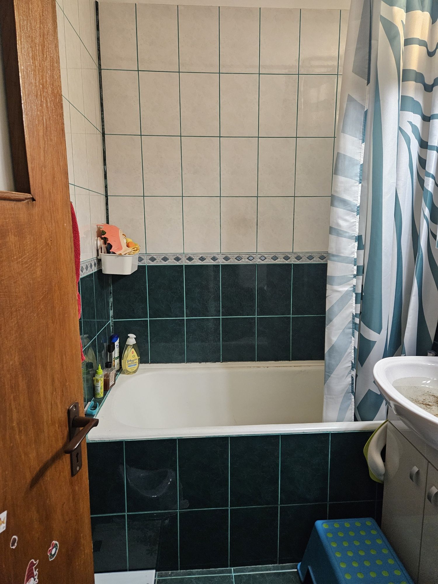 Vânzare apartament 3 camere (2 bai) Drumul Taberei