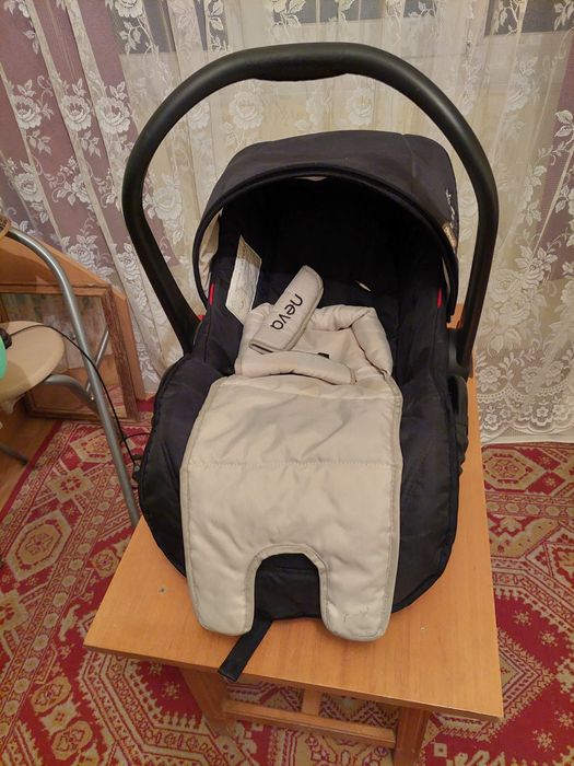 Scoica de copil Chipolino Vip Nova