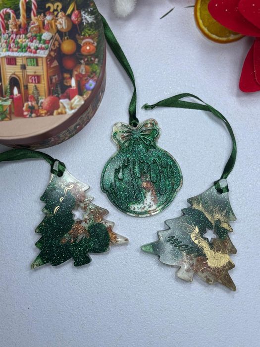 Set 3 ornamente din rășină pentru brad