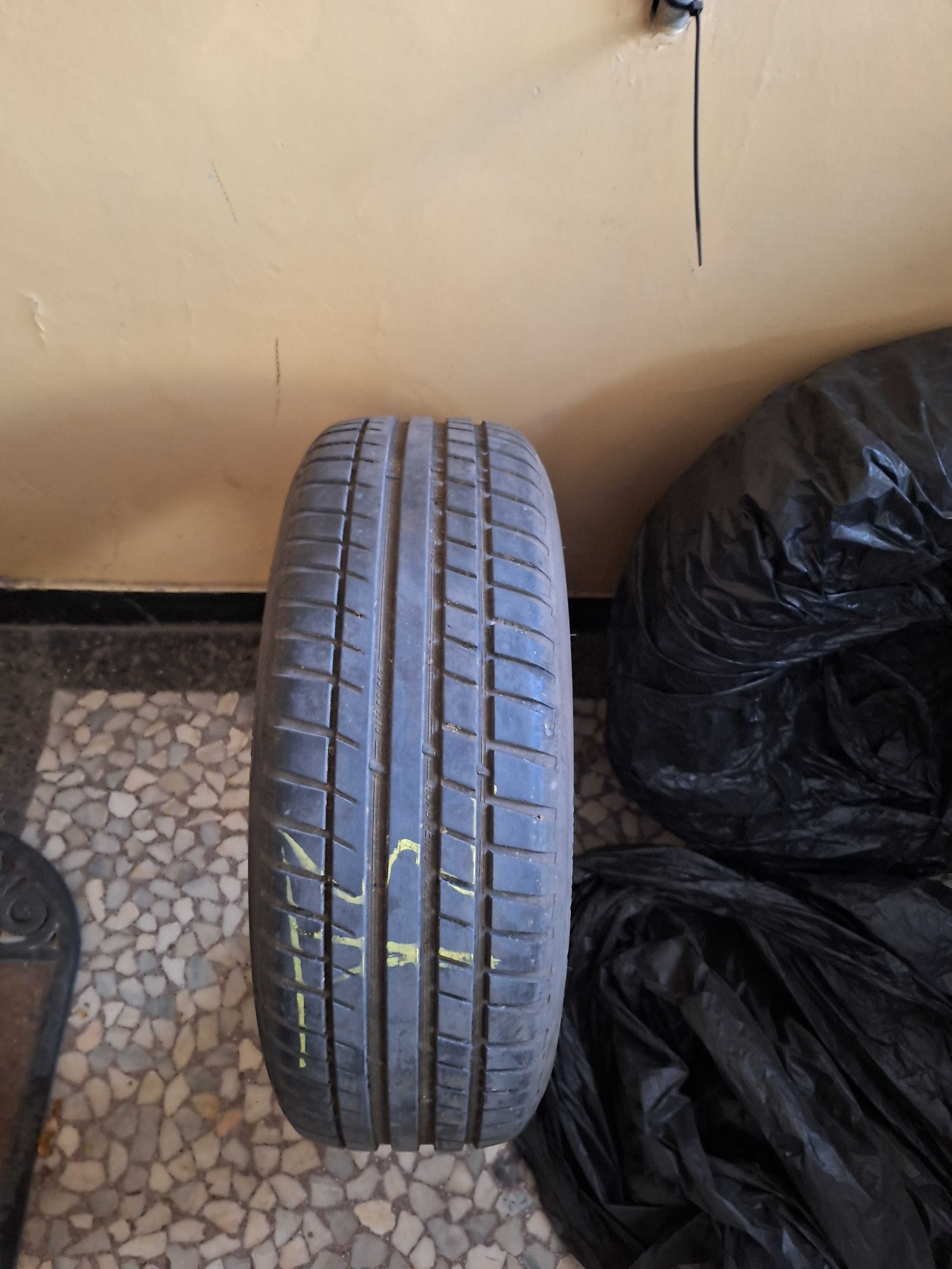 1 бр.+ 1 бр. подарък ,летни гуми Kormoran, 205/60R/16 96V,