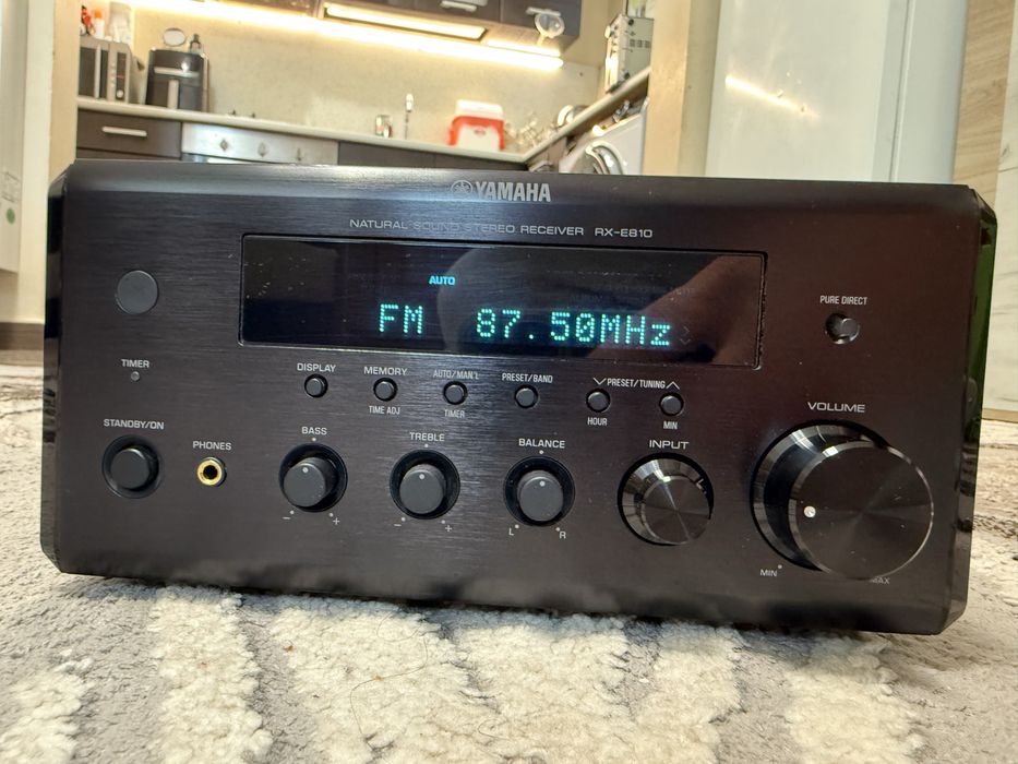 Yamaha RX-E810 мини ресивър