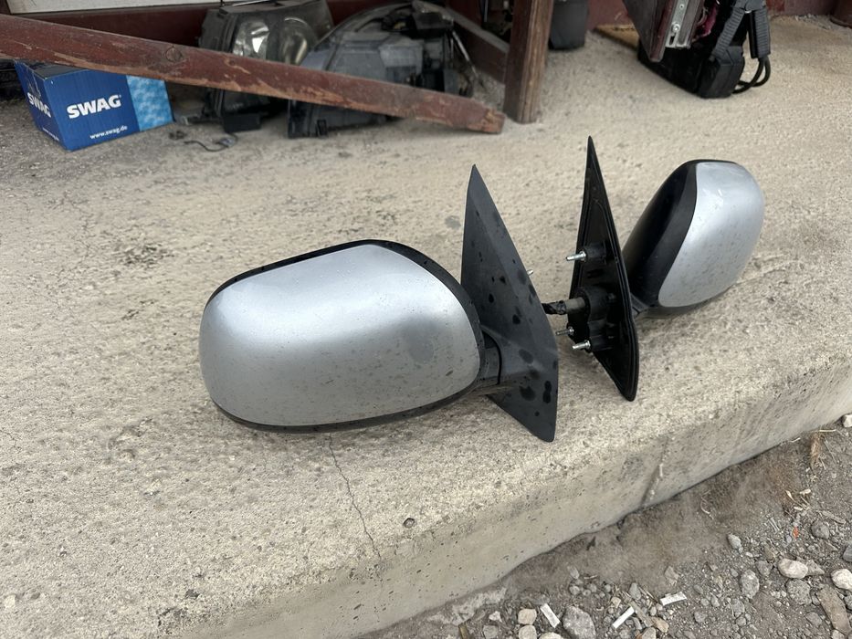 Огледала със ел прибиране за Митсубиши Аутлендър до 2013г.!