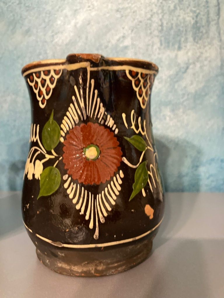 Carafe vechi (ceramică glazurată)