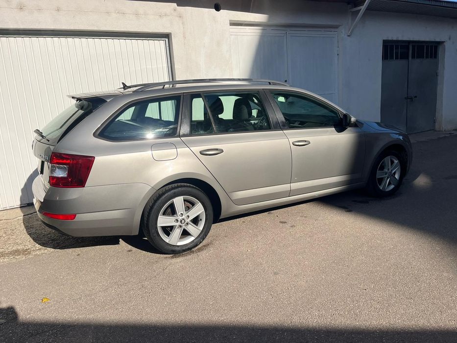 Skoda Octavia 1.6tdi euro 5 # 2014 # recent adusă #