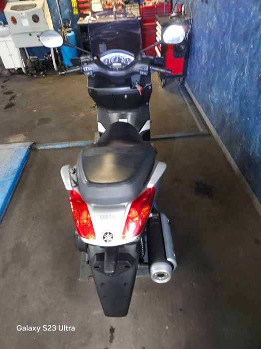 scuter yamaha x max 125cc